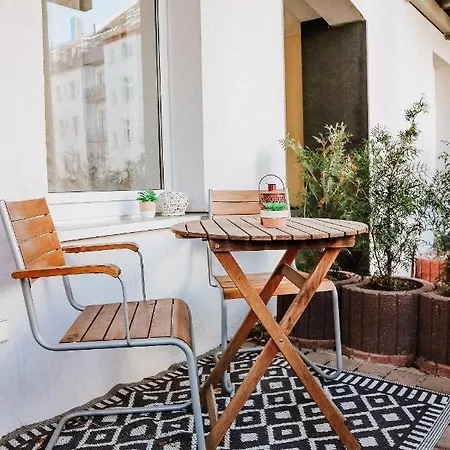 Gemuetliche Mit Balkon Daire